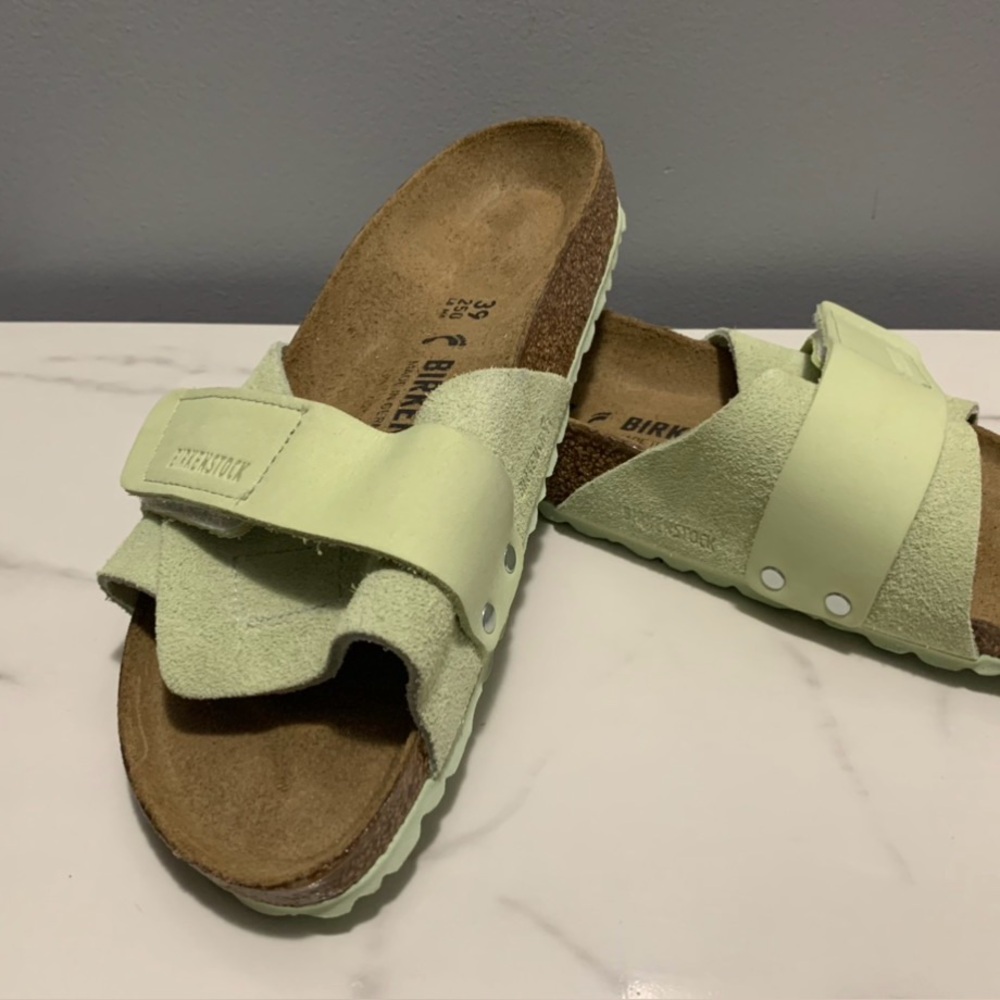 39 Birkenstock Sandals - Soft Green Velcro